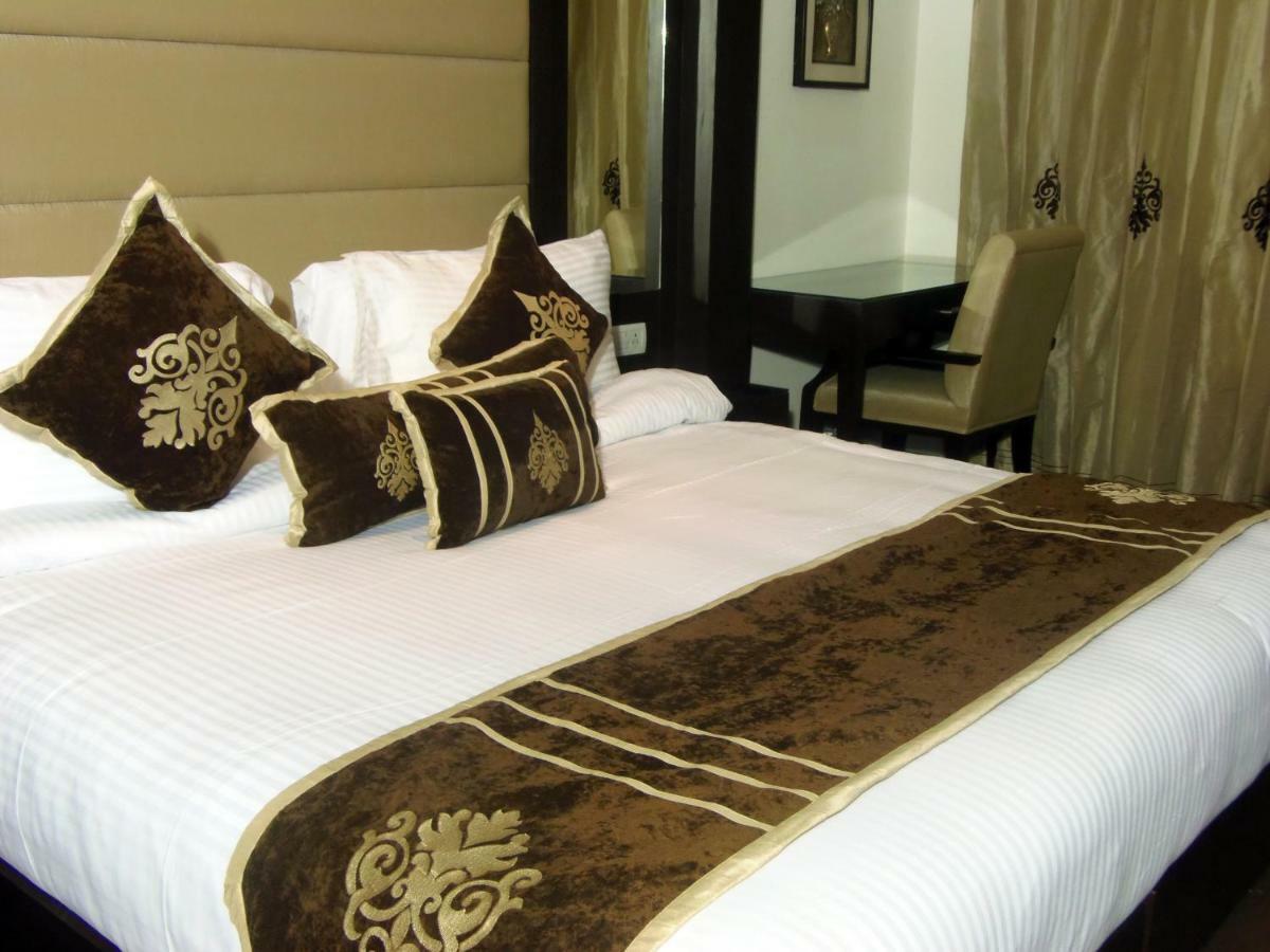 Bluemont Beacon Hotel New Delhi Gurgaon Eksteriør billede