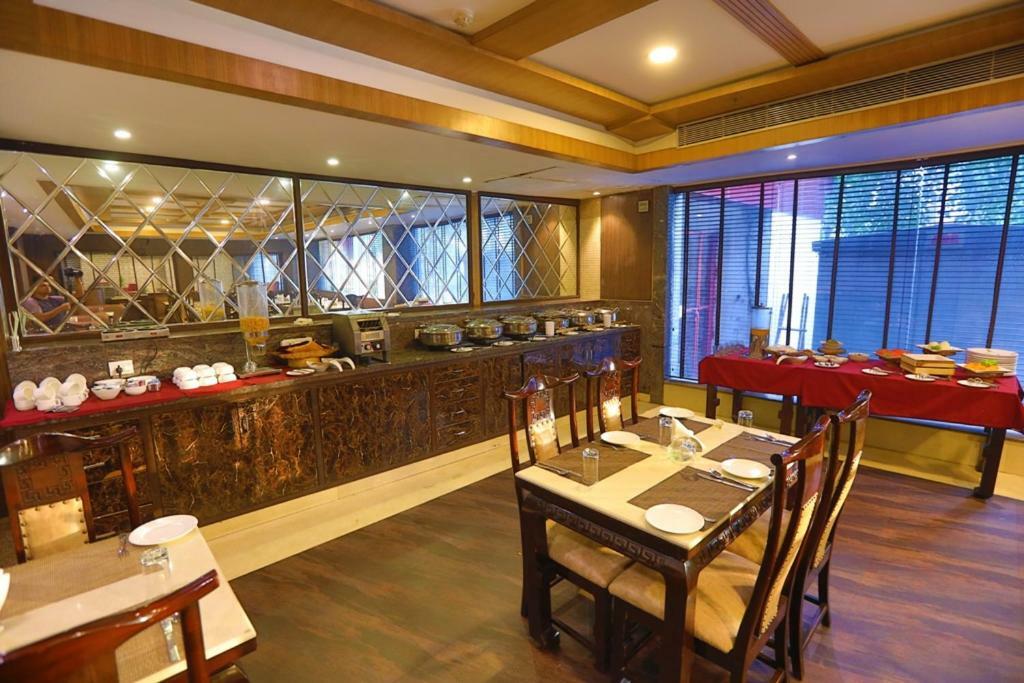 Bluemont Beacon Hotel New Delhi Gurgaon Eksteriør billede
